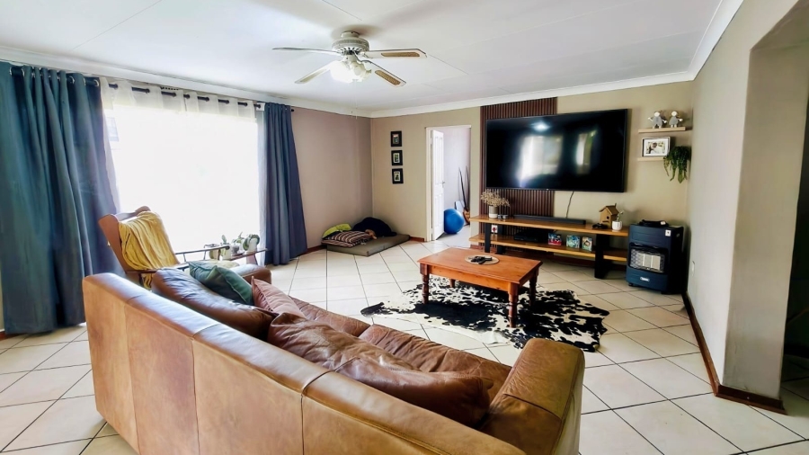 4 Bedroom Property for Sale in Baillie Park North West